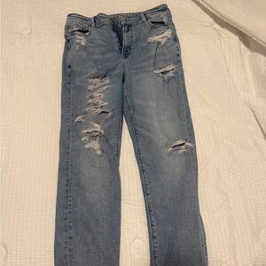 American Eagle Outfitters Light Blue Distressed Boyfriend Jeans